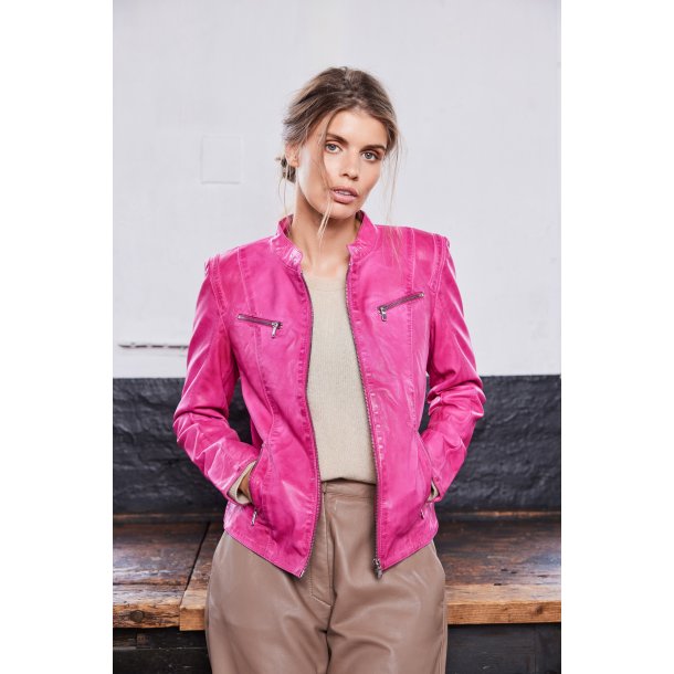 ​Butterfly - 10.0127 - Hot Pink