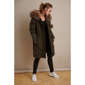 70.074 - Sort / Black - Raccoon  Fur